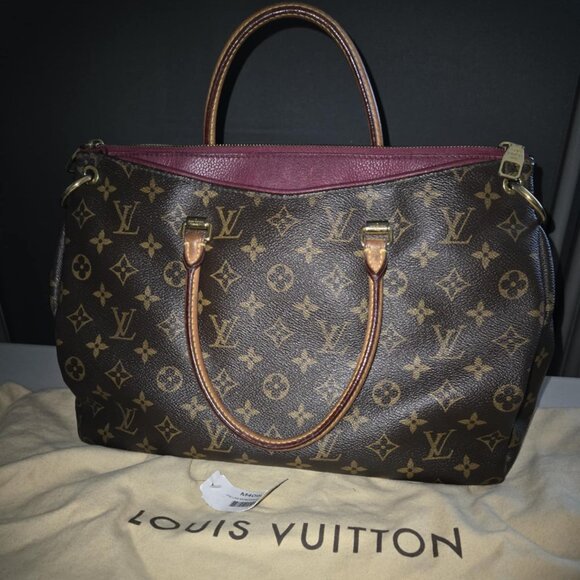 Louis Vuitton - Pallas (Authentic) P2 - Picture 1 of 16